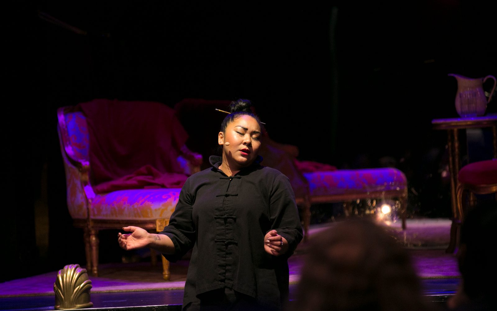 Sara Porkalob in Dragon Lady (2018).